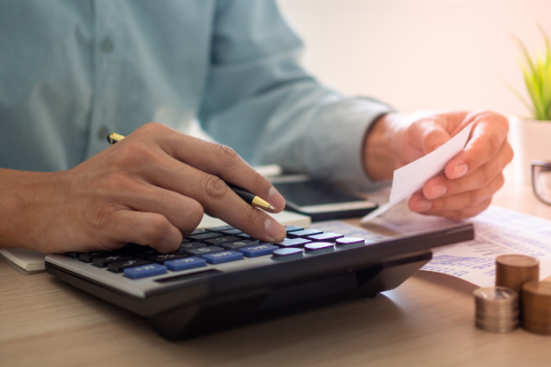 Rodrigo Balassiano ensina os pontos-chave para analisar o regulamento de um FIDC e investir com segurança.