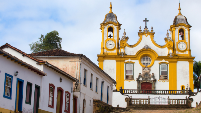 Faça um mergulho na história de Minas Gerais com Leonardo Rocha de Almeida Abreu e conheça os encantos de Tiradentes.