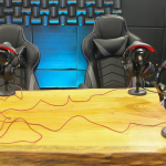 Future Cast TV analisa como o renascimento do rádio no formato podcast está redefinindo a cultura e a comunicação no Brasil.