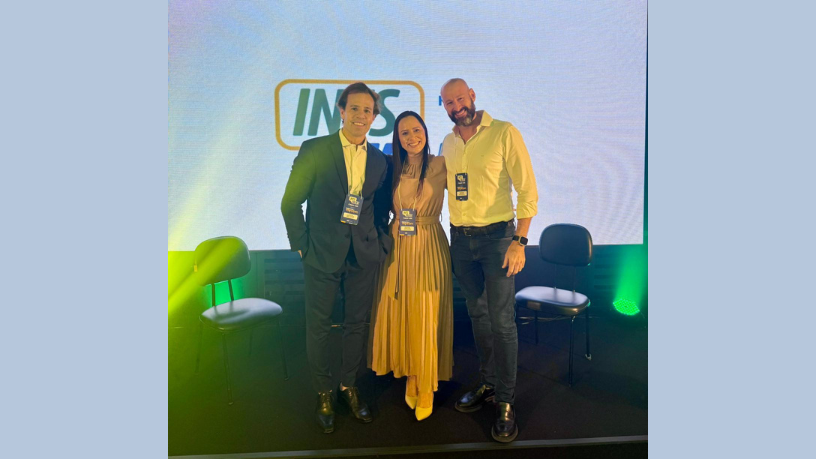 Por que menos é mais nos negócios? Veja como Ian dos Anjos Cunha mostra que a simplificação reduz custos e aumenta a eficiência operacional.